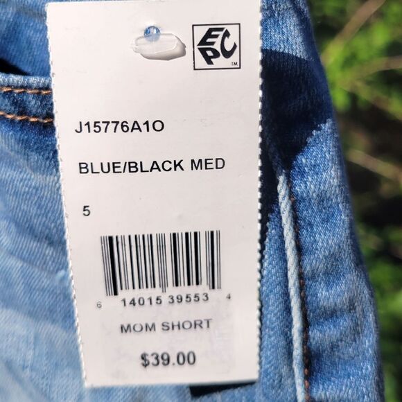 Juniors High Rise Jean Shorts - Picture 9 of 16